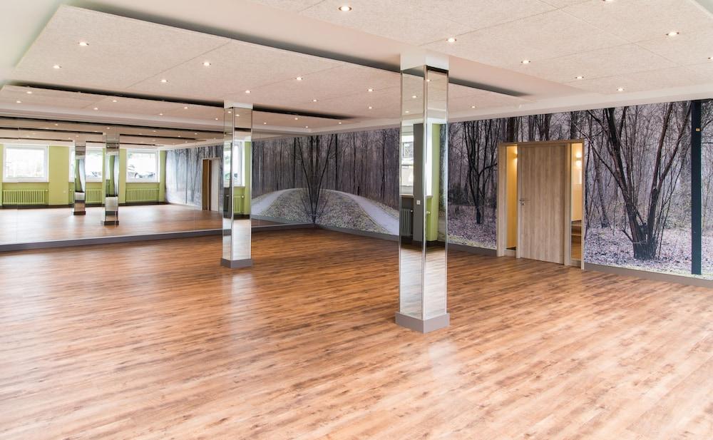 Hotel Munte Am Stadtwald Brémai repülőtér Kültér fotó